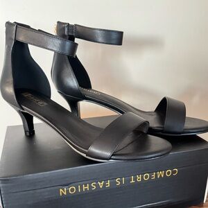 Women black kitten heels 7 1/2-Never worn!